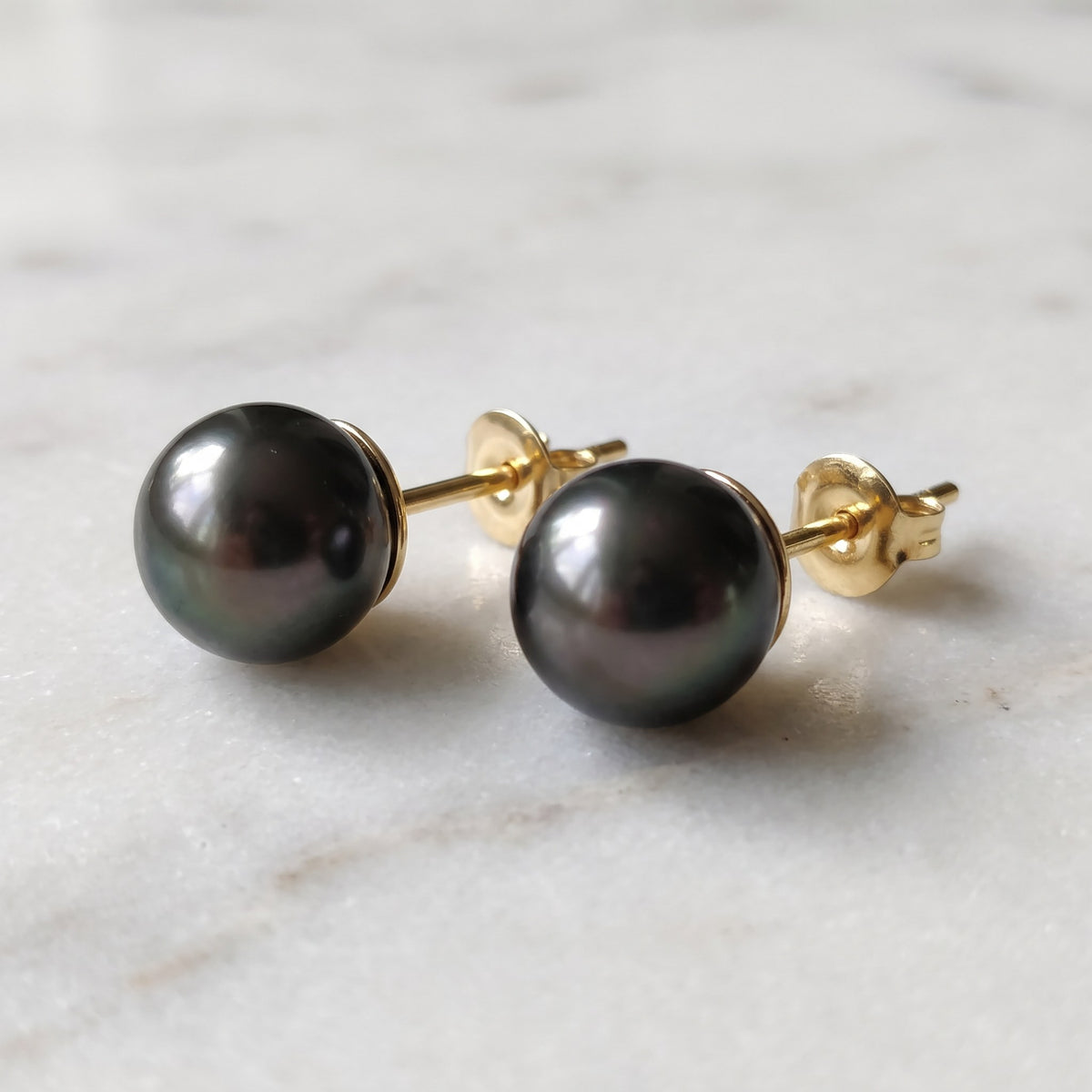 Black Tahitian Pearl Stud Earrings in 14K Yellow Gold