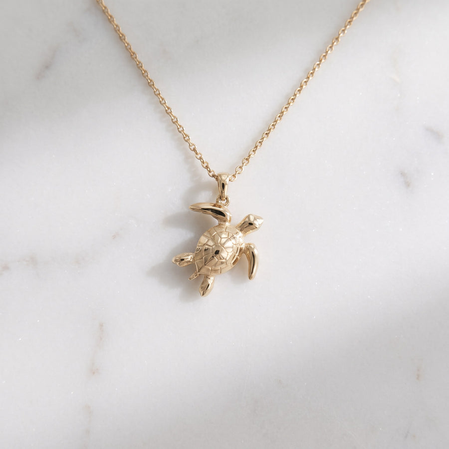Polished Sea Turtle Pendant Necklace in Yellow Gold