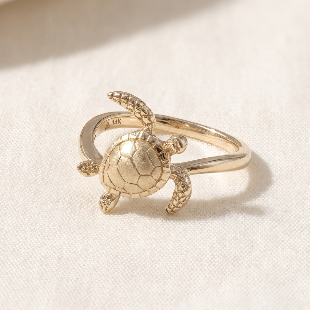 Textured Sea Turtle Ring in 14K Yellow Gold
