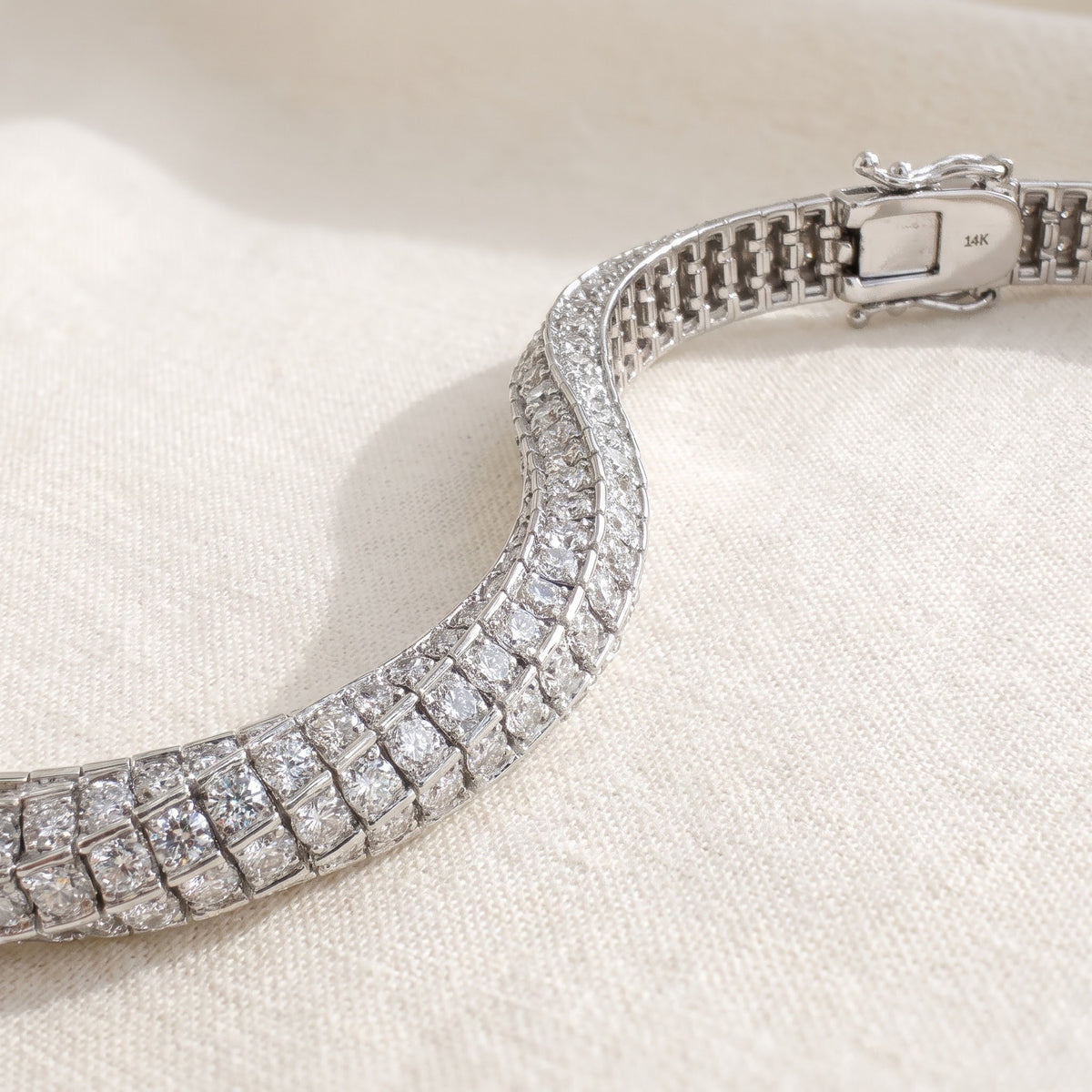 7.01 ct Diamond Bracelet in 14K White Gold