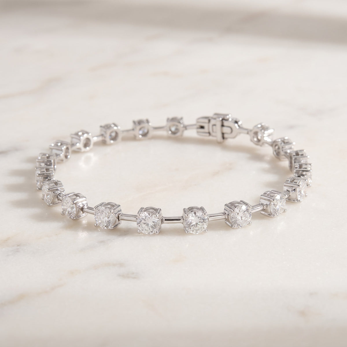 4.23 ct Diamond Tennis Bracelet in 14K White Gold