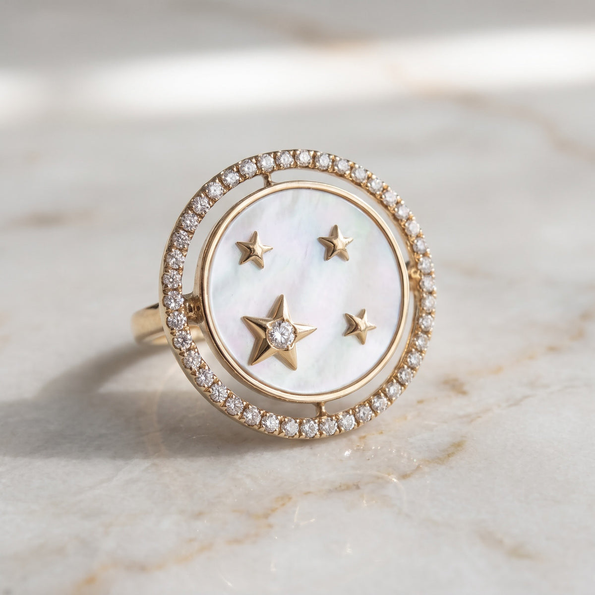 Yellow Gold Mother-of-Pearl Star Motif Cocktail Ring