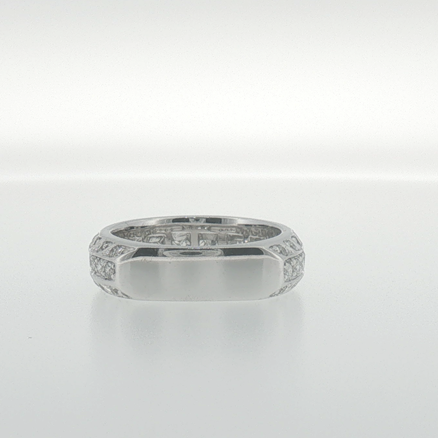 White Gold Diamond Band Ring with Vintage-Inspired Detailing