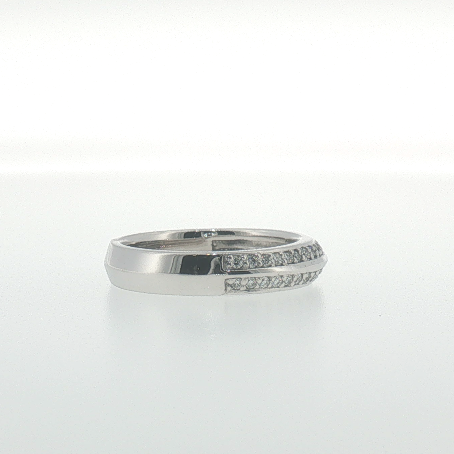 White Gold Knife Edge Diamond Band
