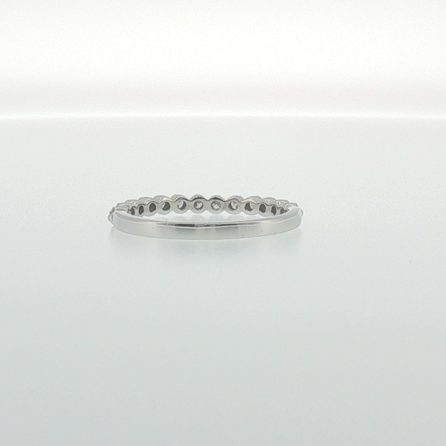 Diamond Single Prong Band in White Gold