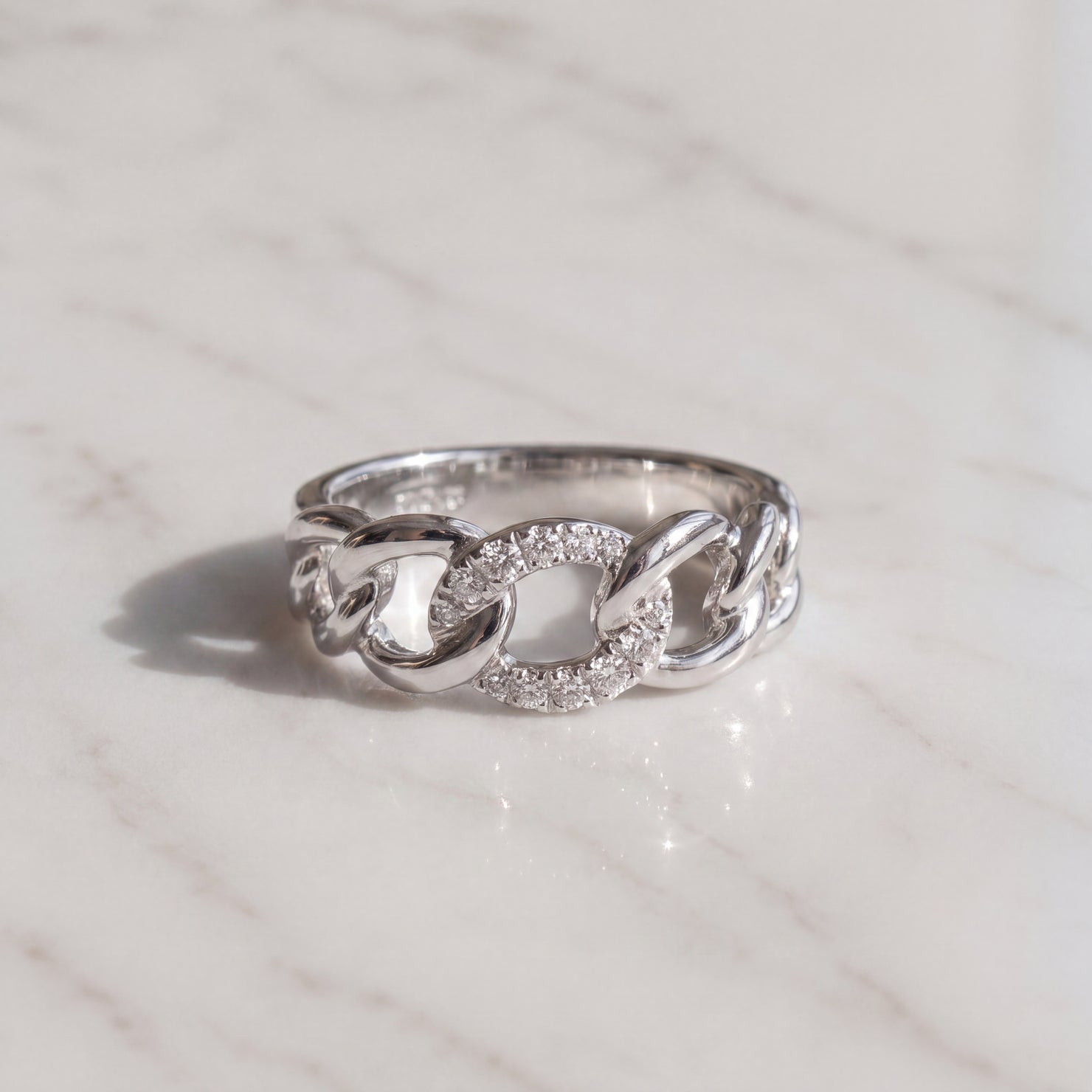 Diamond Pavé Chain Link Band Ring in White Gold