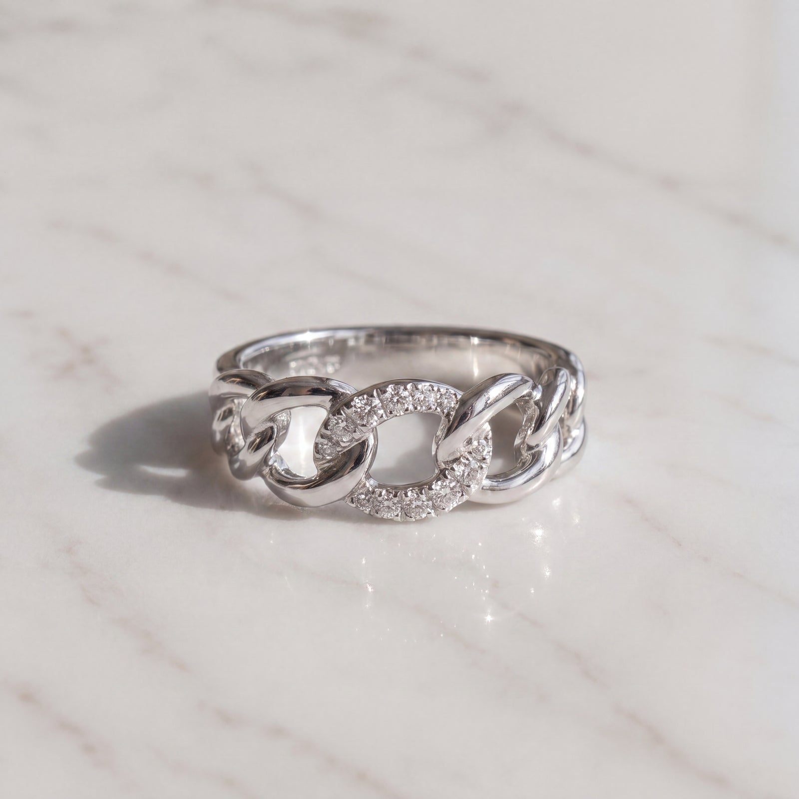 Diamond Pavé Chain Link Band Ring in White Gold
