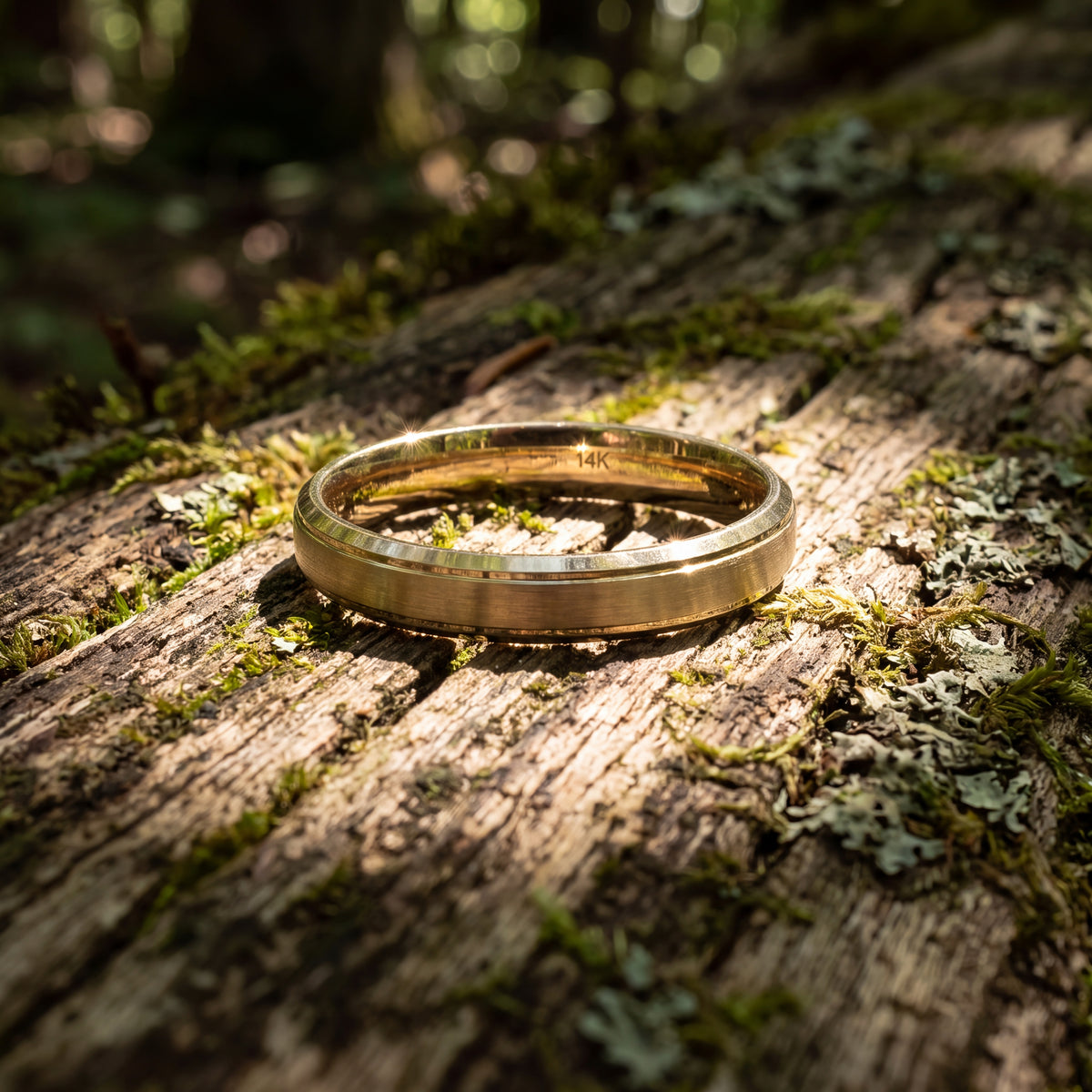 Brushed yellow gold band with polished beveled edges