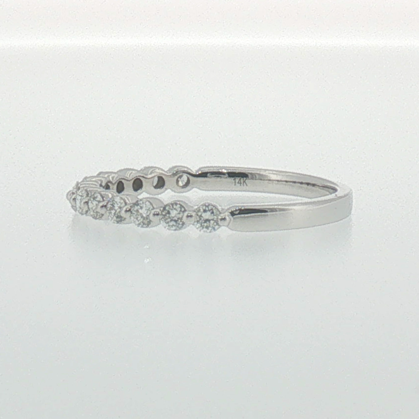 Diamond Single Prong Band in White Gold