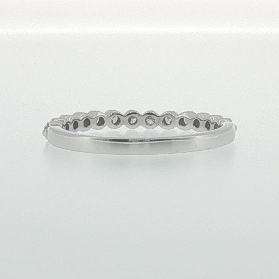 Diamond Single Prong Band in White Gold