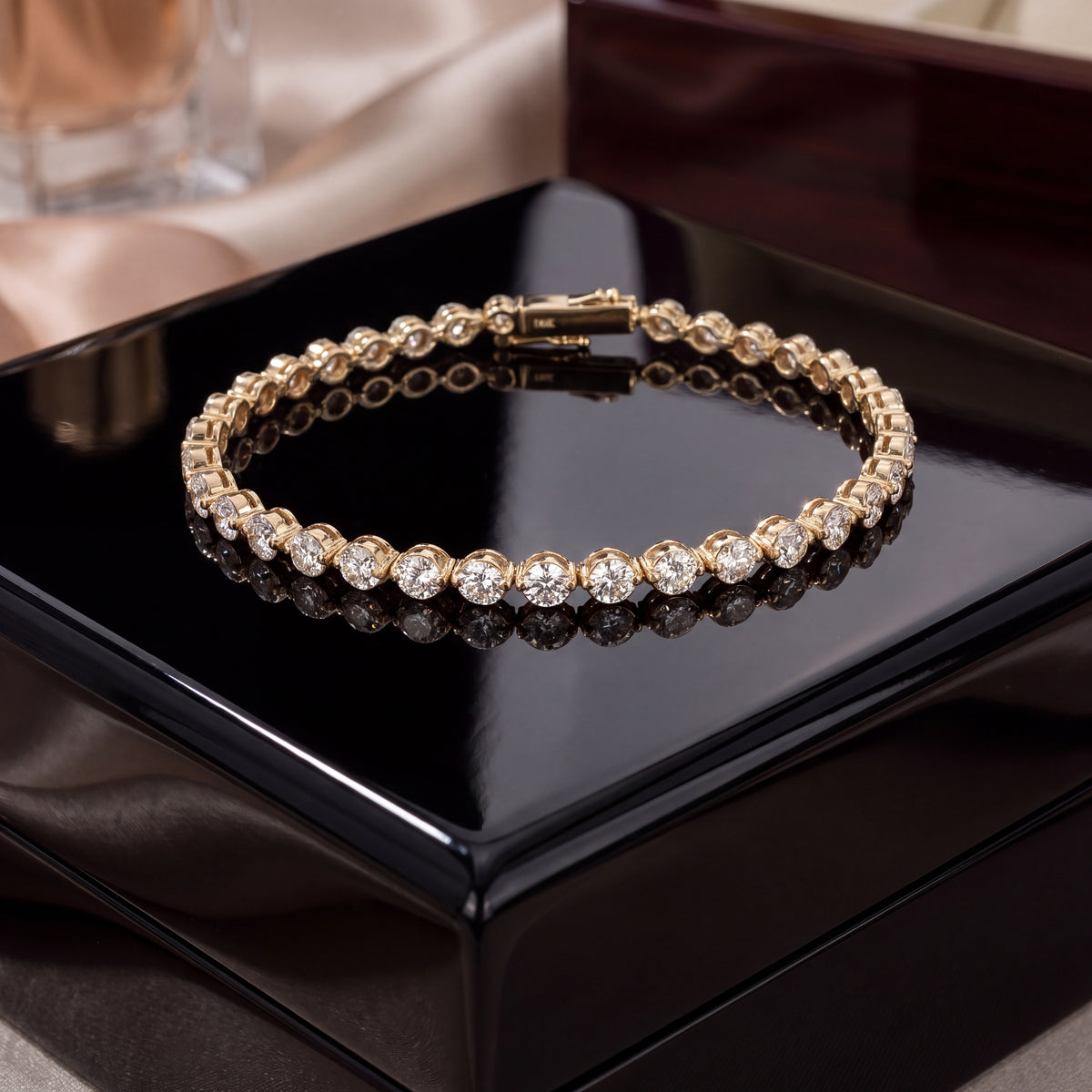 5.06 ct Classic Diamond Tennis Bracelet in 14K Yellow Gold