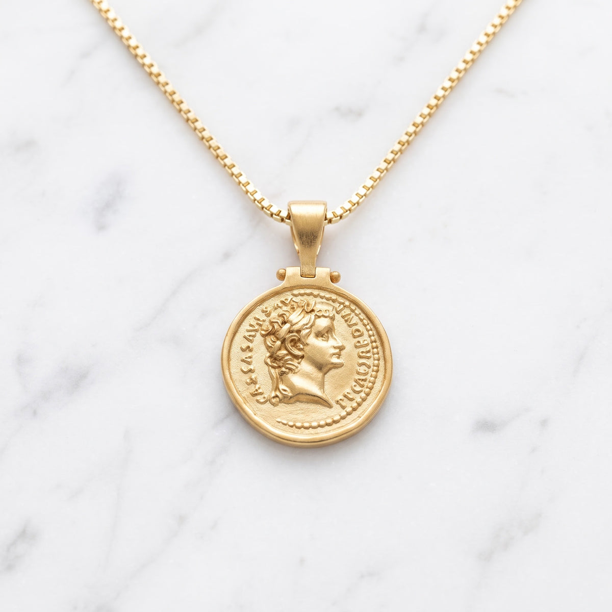 Classical Coin Portrait Pendant Necklace in 18K Yellow Gold
