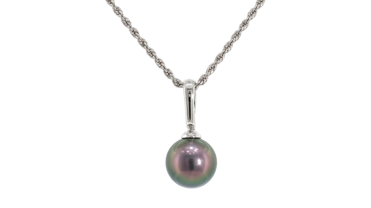 White Gold Pearl Pendant Necklace