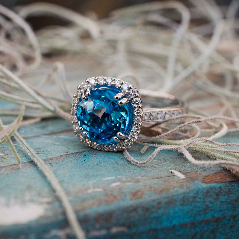 3.5 Carat Blue Topaz Gemstone Ring in 14k White Gold