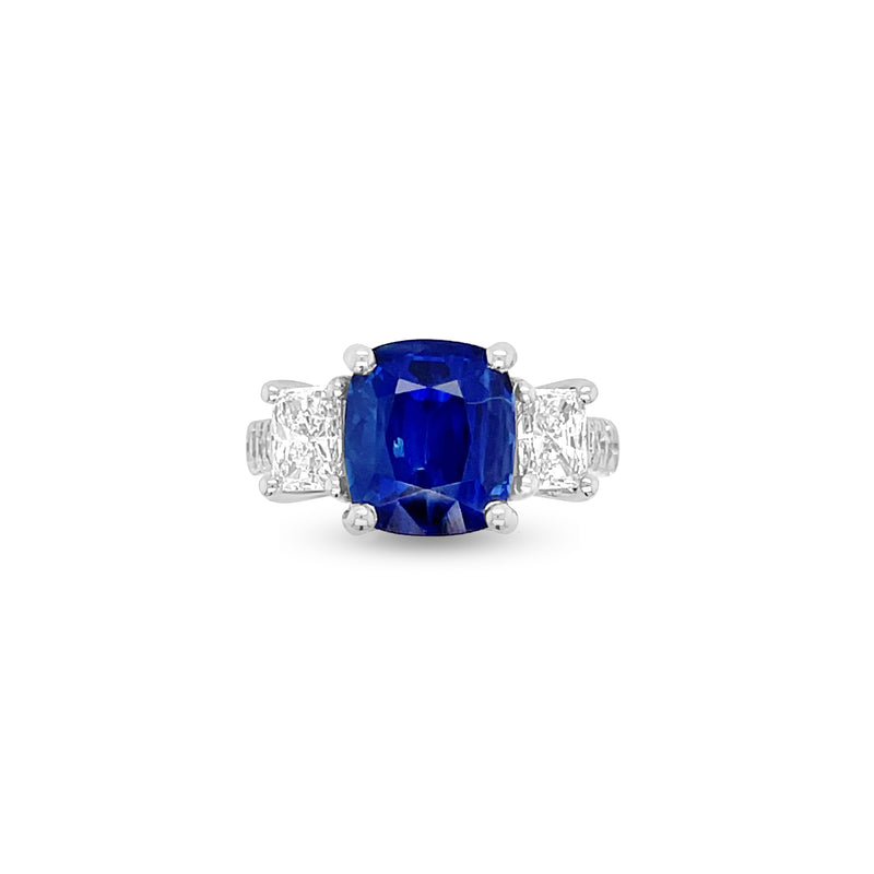 4.83 Carat Sapphire Ring in Platinum