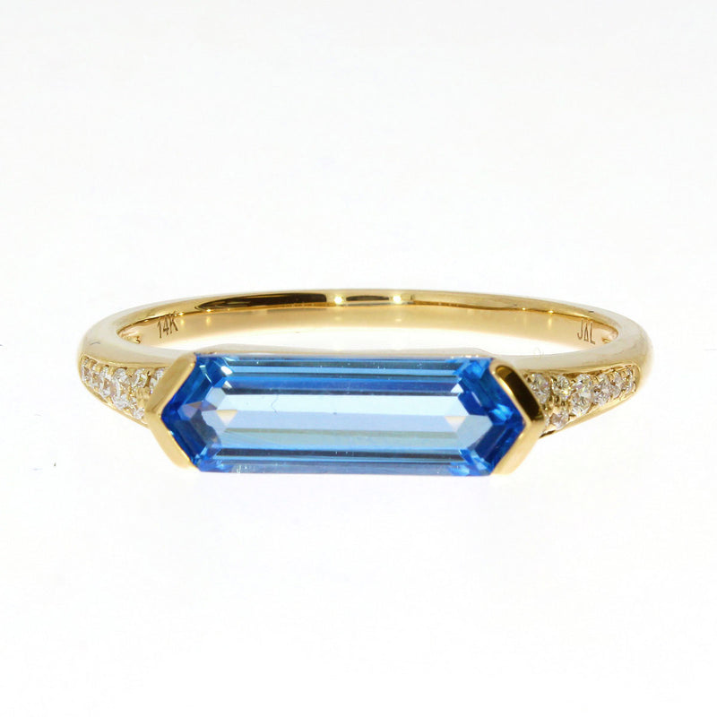 1.71 Carat Blue Topaz Gemstone Ring in 14k Yellow Gold